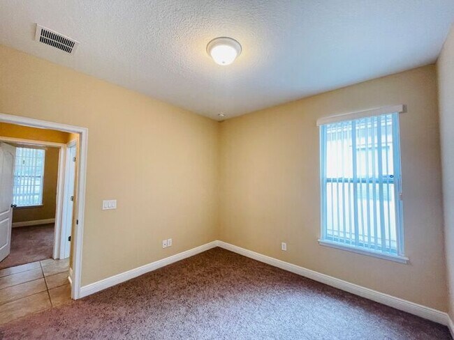 Building Photo - Thornhill Park-11507 Wakeworth St Orlando FL 32836