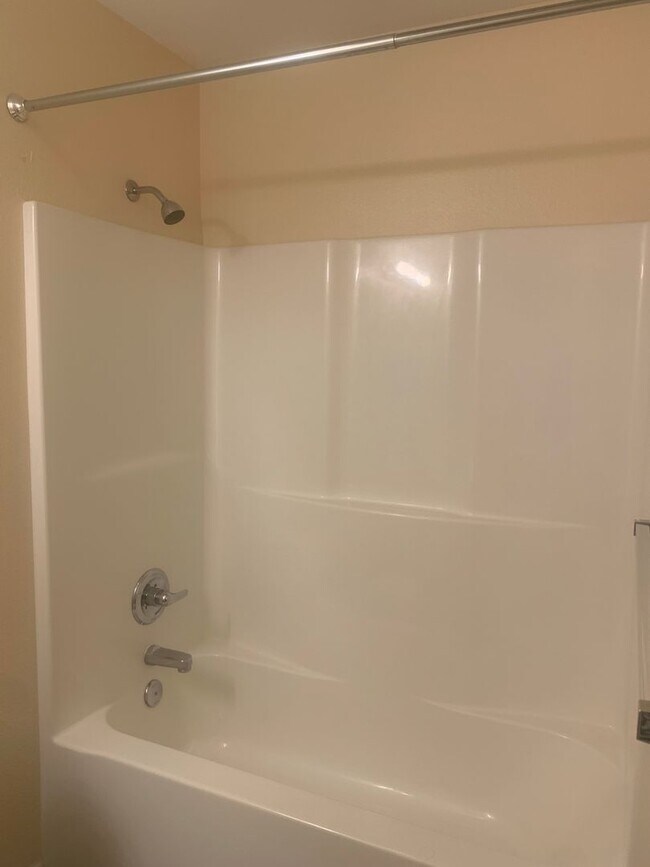 Building Photo - 7579-MF2-E4