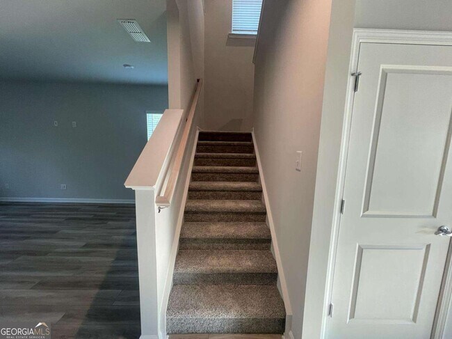 Building Photo - 3156 Morris Hills Dr