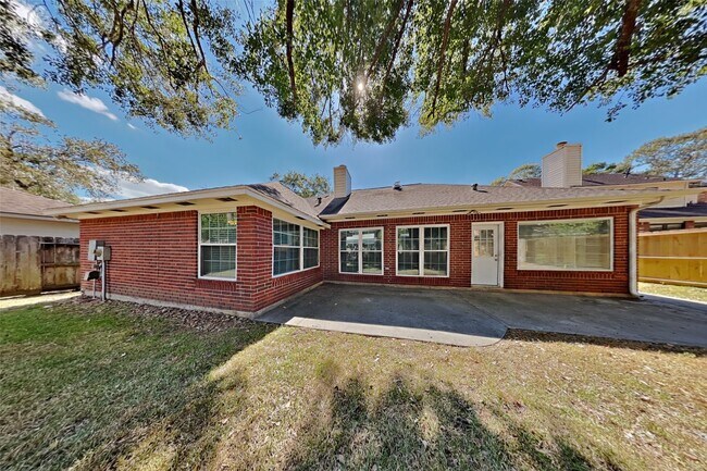 Building Photo - 4538 Windy Hollow Dr