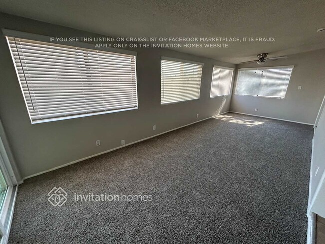 Building Photo - 4136 W Claremont St