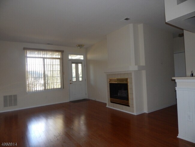 Primary Photo - 77 Wescott Rd