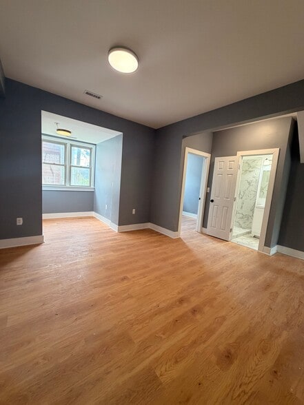 Building Photo - 1711 2nd St NE