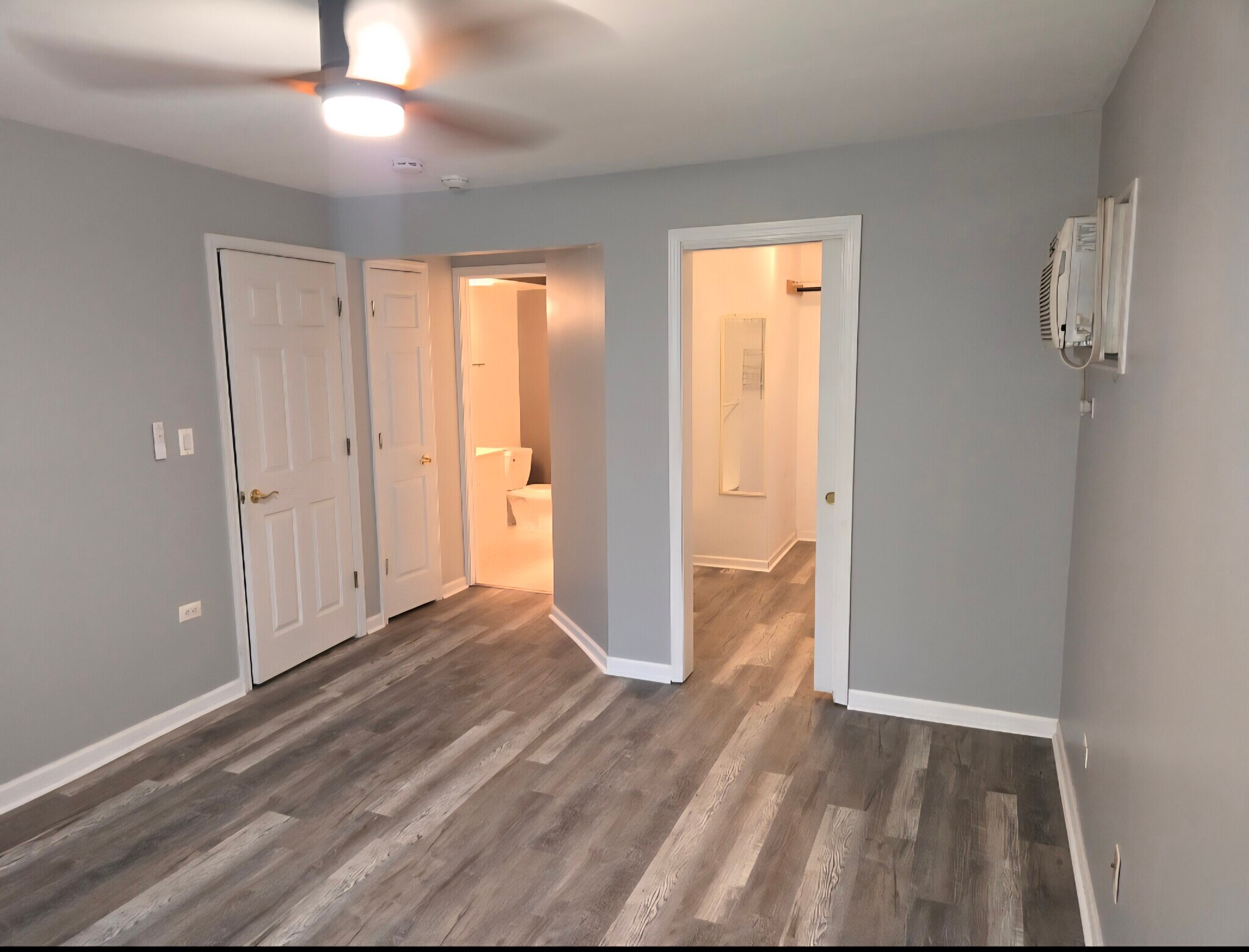 Entrance to walk in closet ans bedroom bathroom - 213 E Liberty St