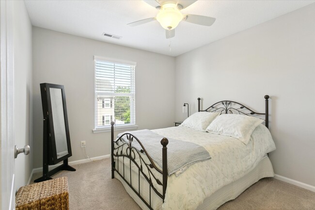 Building Photo - 105 Prosperity Ct