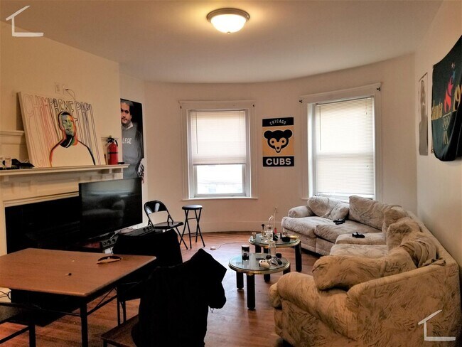 Building Photo - Packard's Corner Area of Allston. Large Fu...