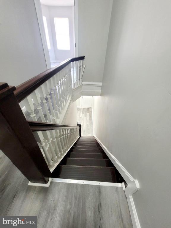 Building Photo - 1622 Blavis St