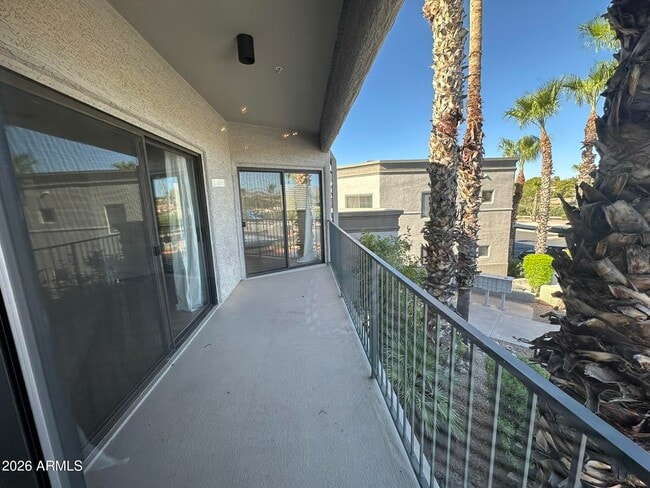 Building Photo - 10401 N Saguaro Blvd