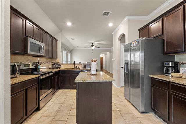 Building Photo - 617 Wounded Knee Dr