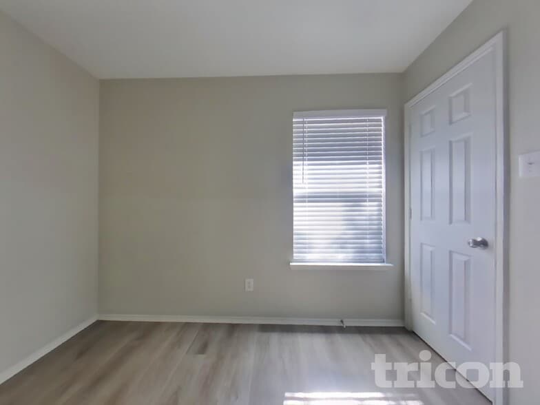 Building Photo - 3044 Spotted Owl Dr