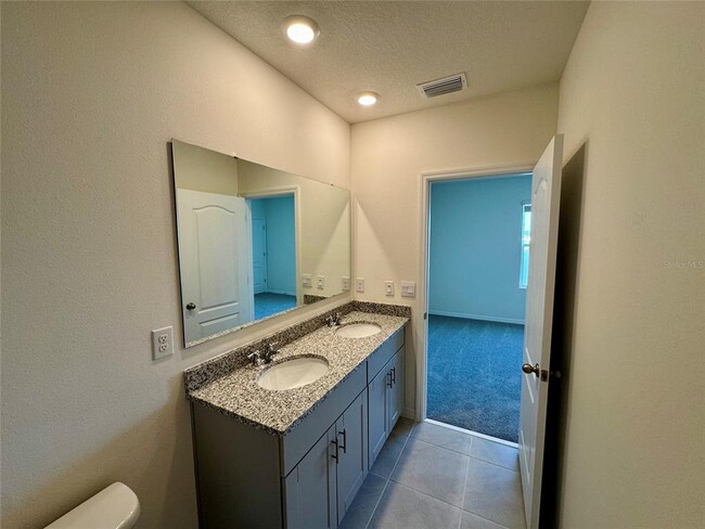 Building Photo - 1492 Isleta Lp