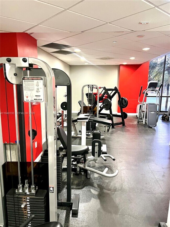 Building Photo - 780 NE 69th St