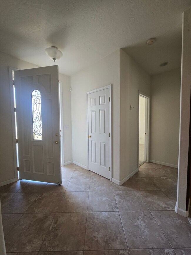 Building Photo - 4 BR 2 BA home available now