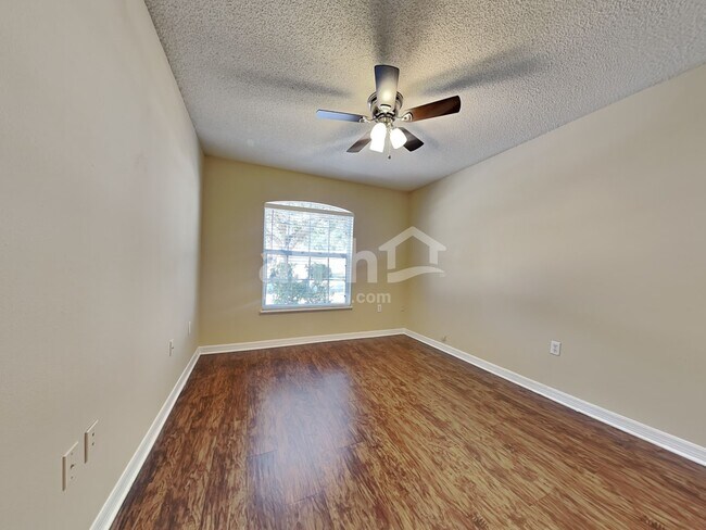 Building Photo - 11414 Ivy Flower Loop