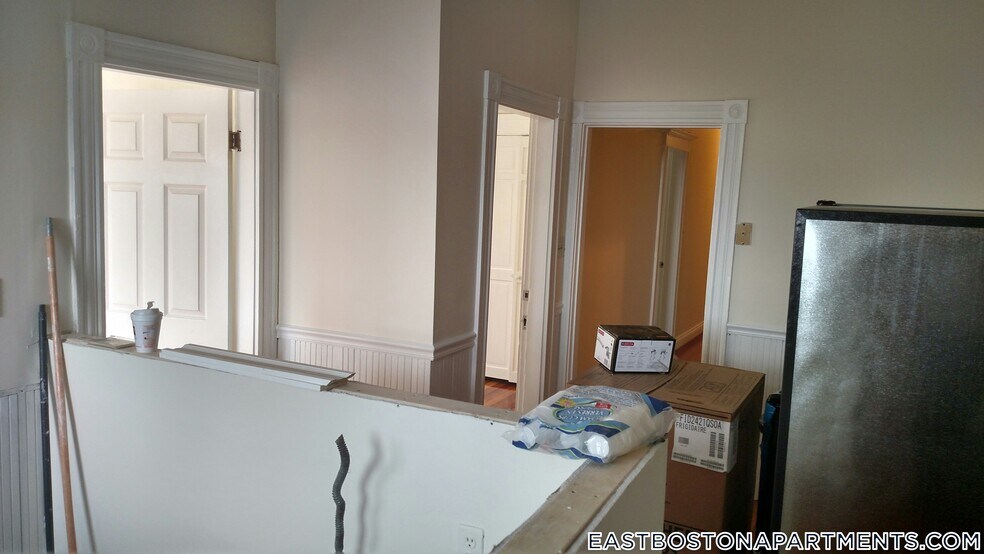 Building Photo - 119 Lexington St