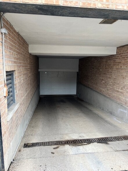 Building Photo - 1408 Hinman Ave