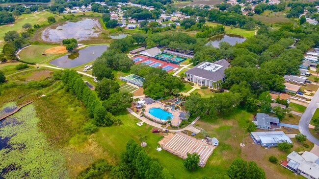 Building Photo - 3741 Woodleaf Ct