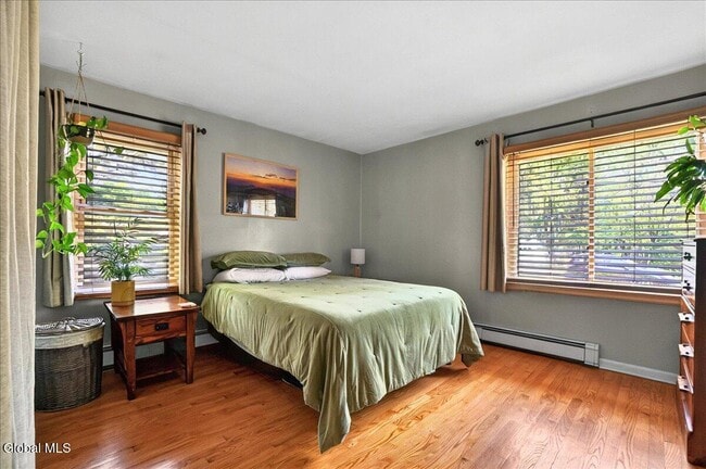 Building Photo - 4 Willey St