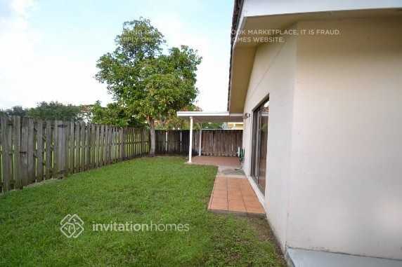 Building Photo - 15052 SW 63rd Ter