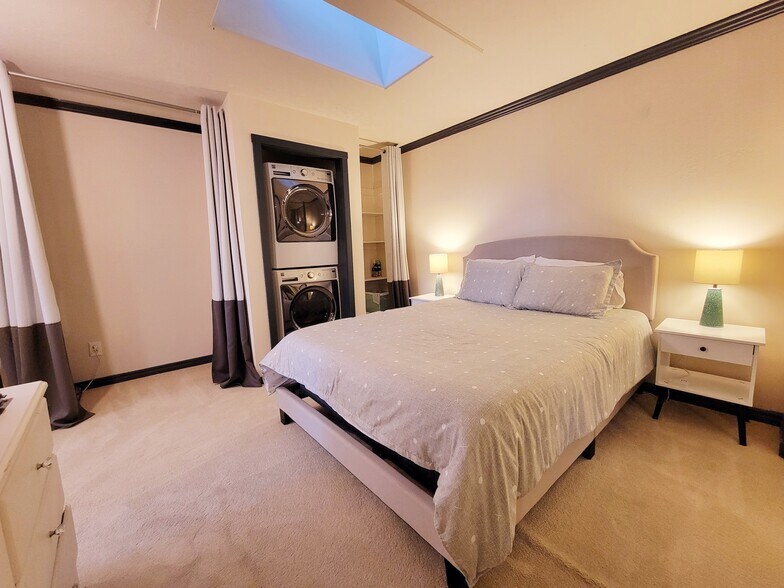 Building Photo - 1635 Ridley Ave