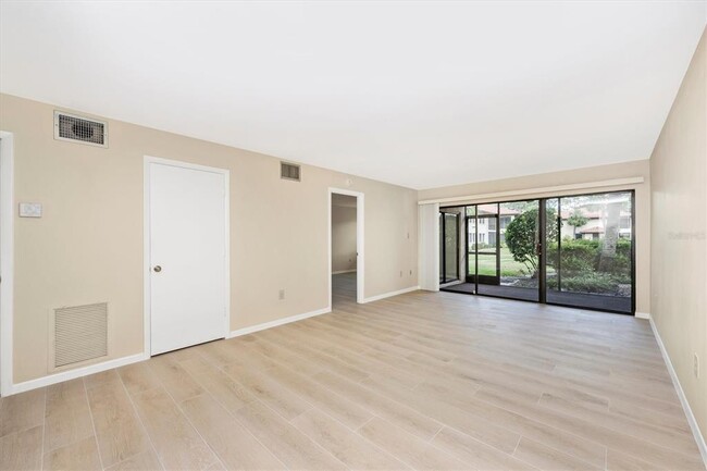 Building Photo - 5172 Lake Village Dr
