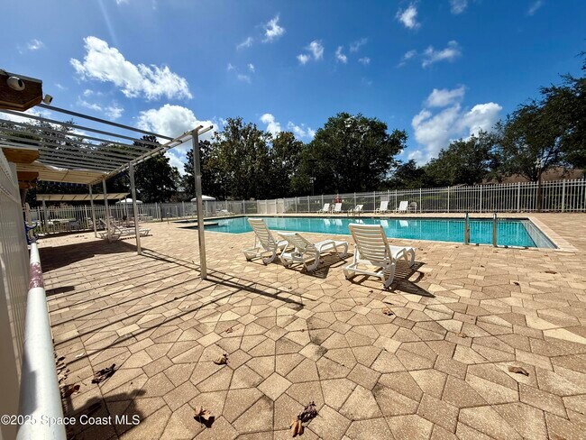 Building Photo - 209 Grand Preserve Way