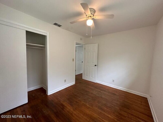 Building Photo - 3427 Rogero Rd