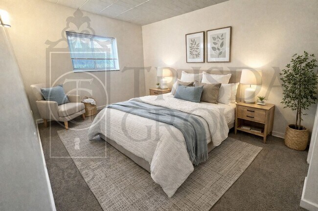 Building Photo - Move In Ready! North Hills School District, Parking, Updated 2 BR, Quartz Countertops, AC, Laundr...