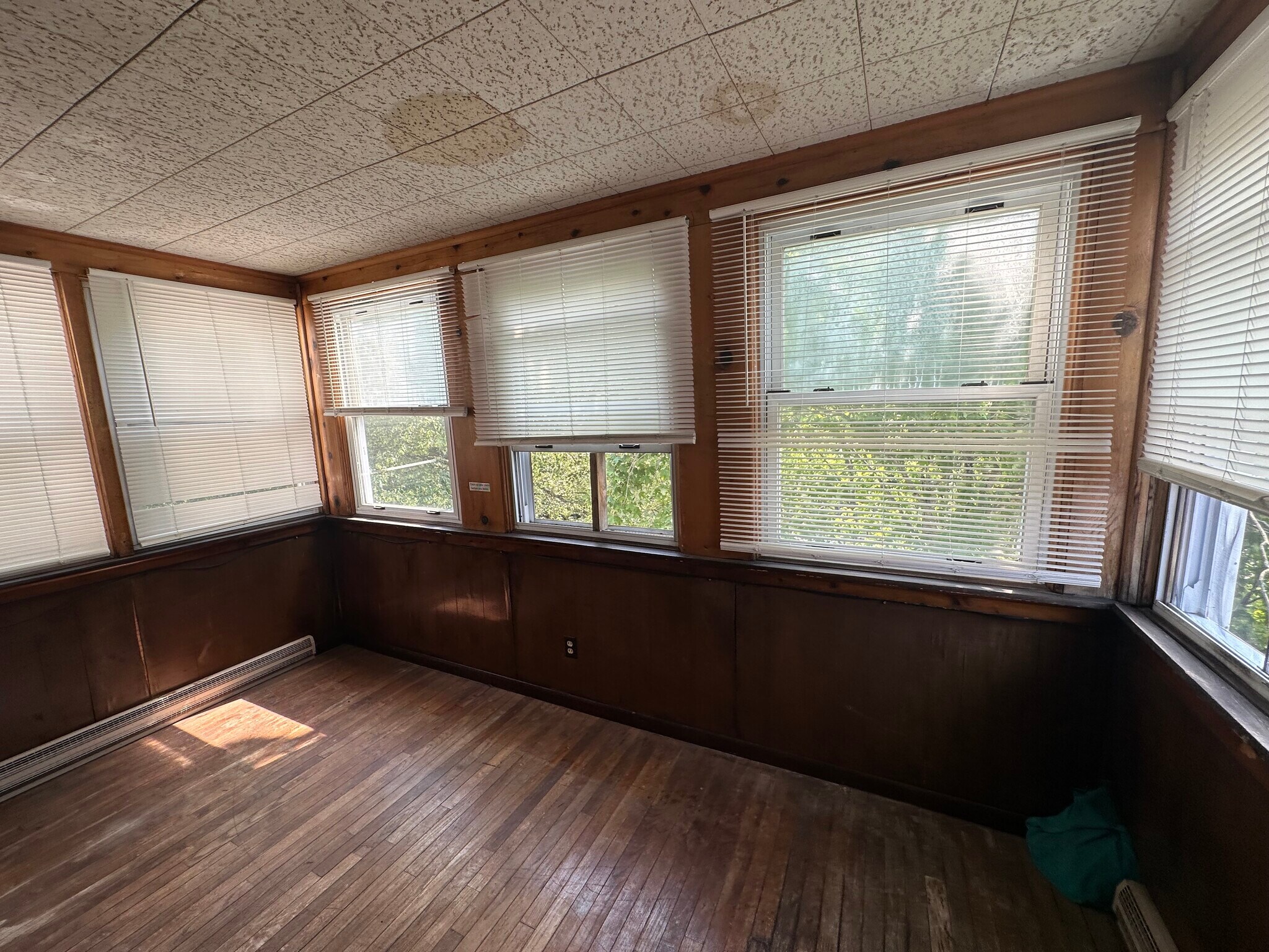 Front porch - 926 Diamond Park