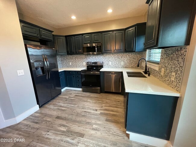 Building Photo - 5307 Seneca Ln