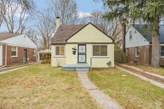 Building Photo - 3 bedroom newly renovated $1250