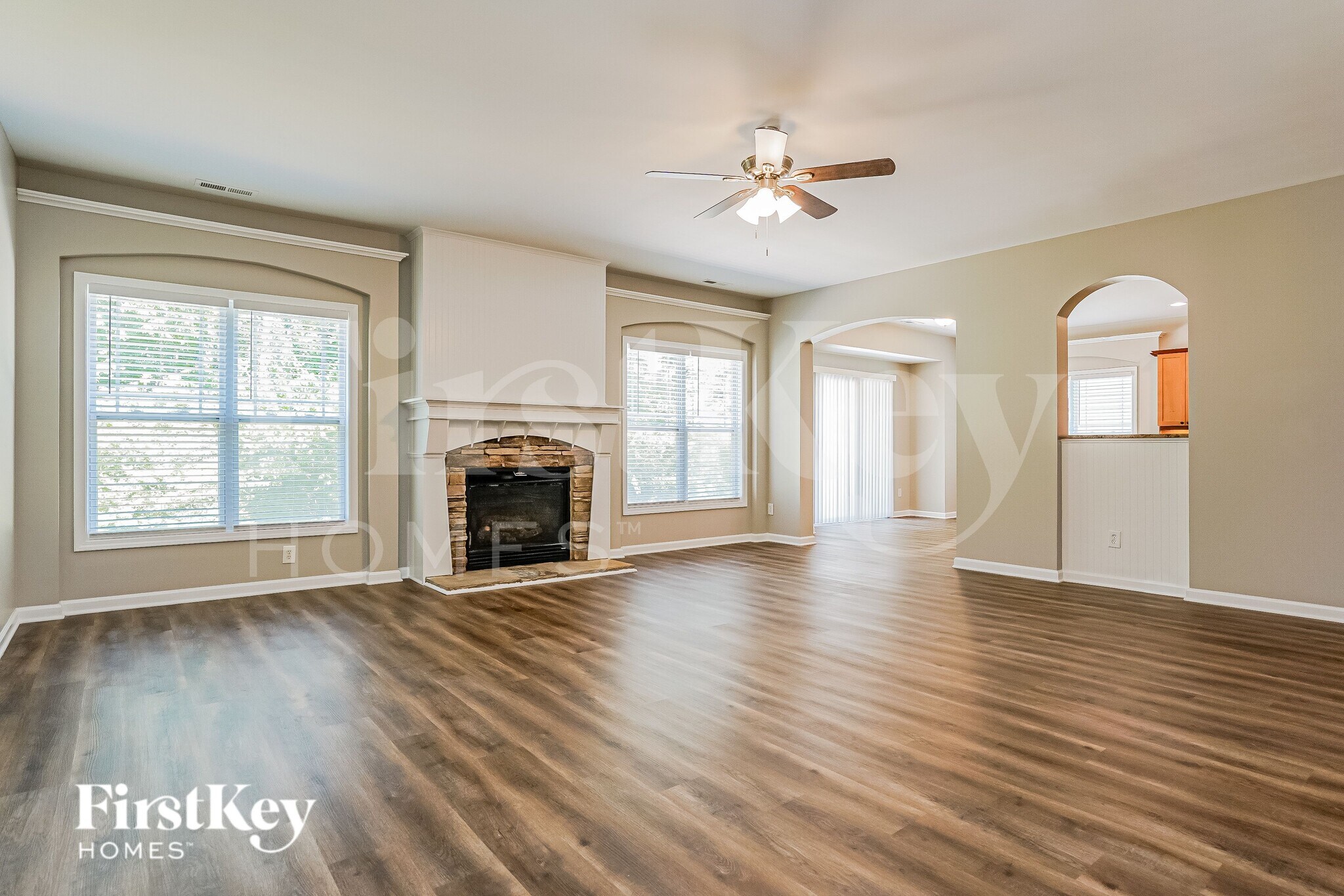 Building Photo - 3253 Groveshire Dr