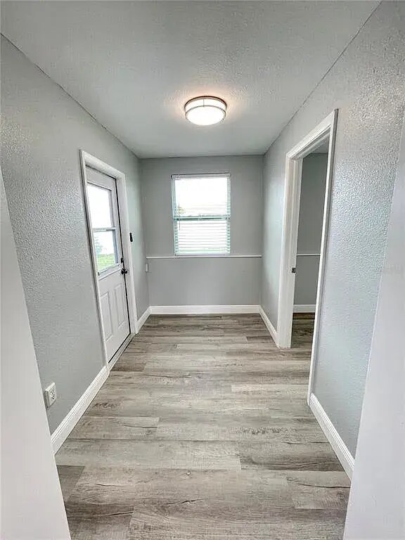 Building Photo - 1806 Ironwood Ct W