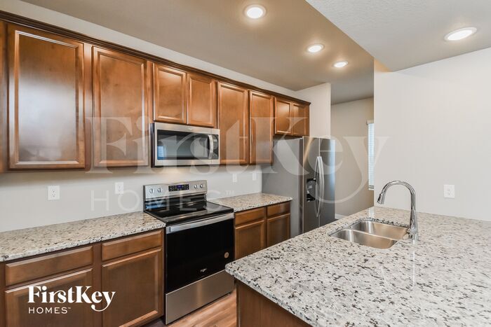 Building Photo - 11172 Murrelet Dr