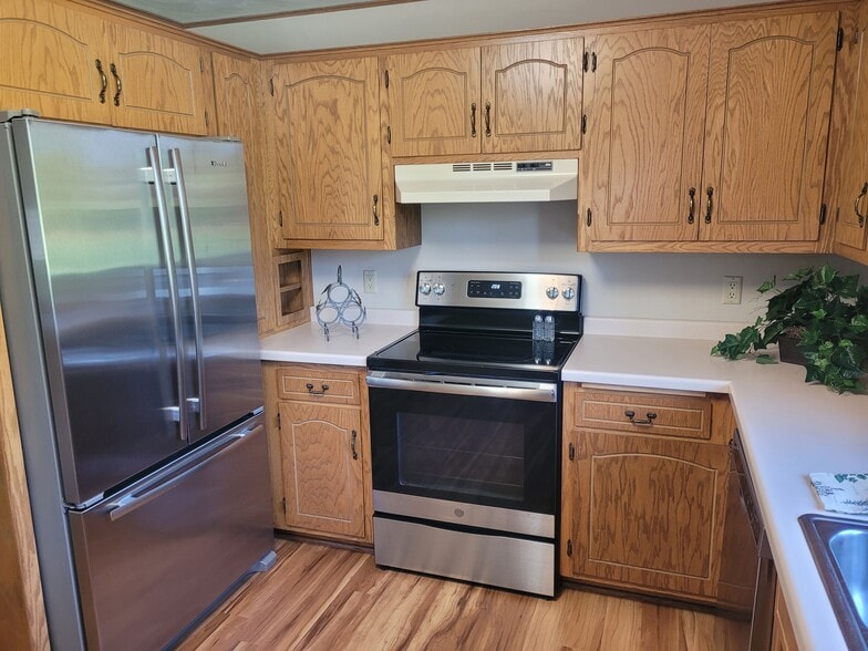 Building Photo - 74 Brighton Cir