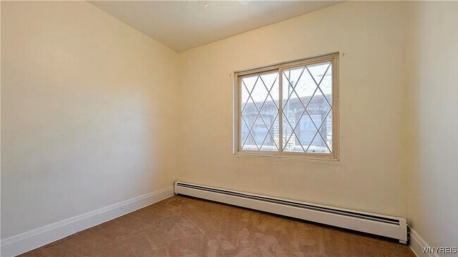 Building Photo - 95 Rand Ave