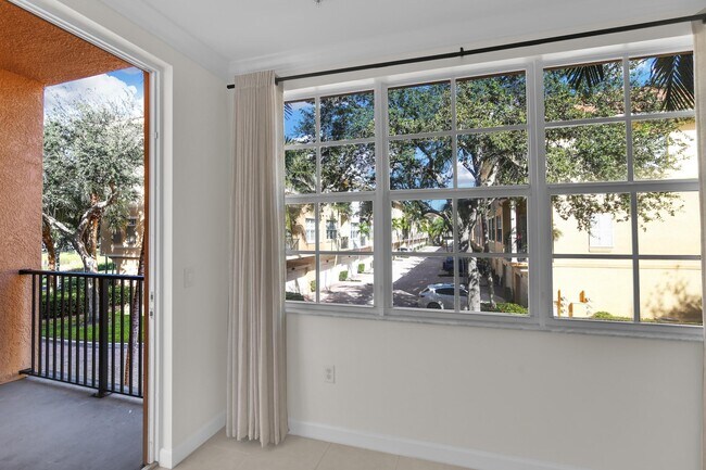 Building Photo - 2441 San Pietro Cir