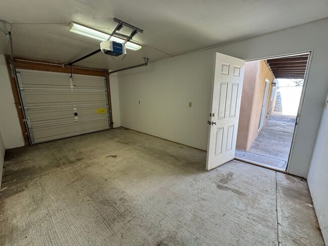 Building Photo - One of a kind NE Heights Home