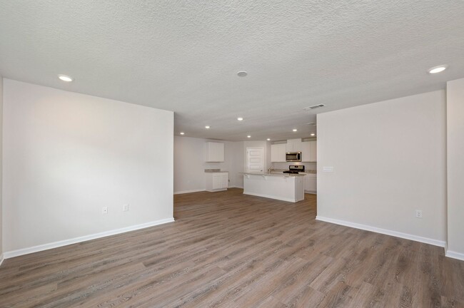 Building Photo - Home in Redstone Commons