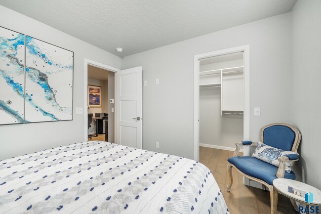 Building Photo - 7563 S Grand Arbor Pl