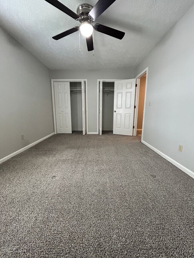 Building Photo - 1522 Pearl Ave
