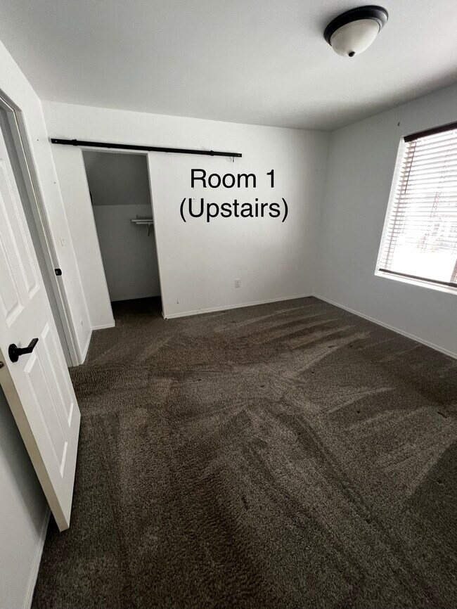 Building Photo - 313 Victoria Ave