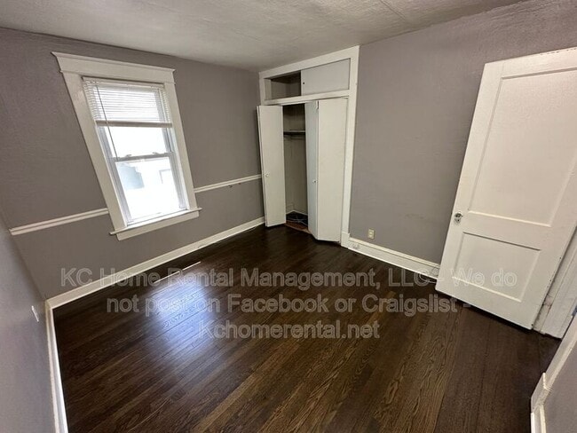 Building Photo - 5105 Walnut St