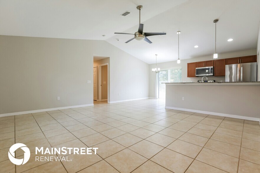 Building Photo - 1247 Barstow