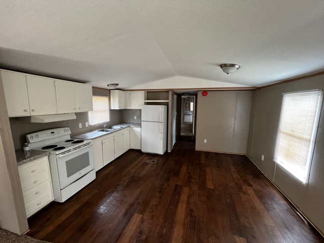Building Photo - 18517 Prickley Ash Way