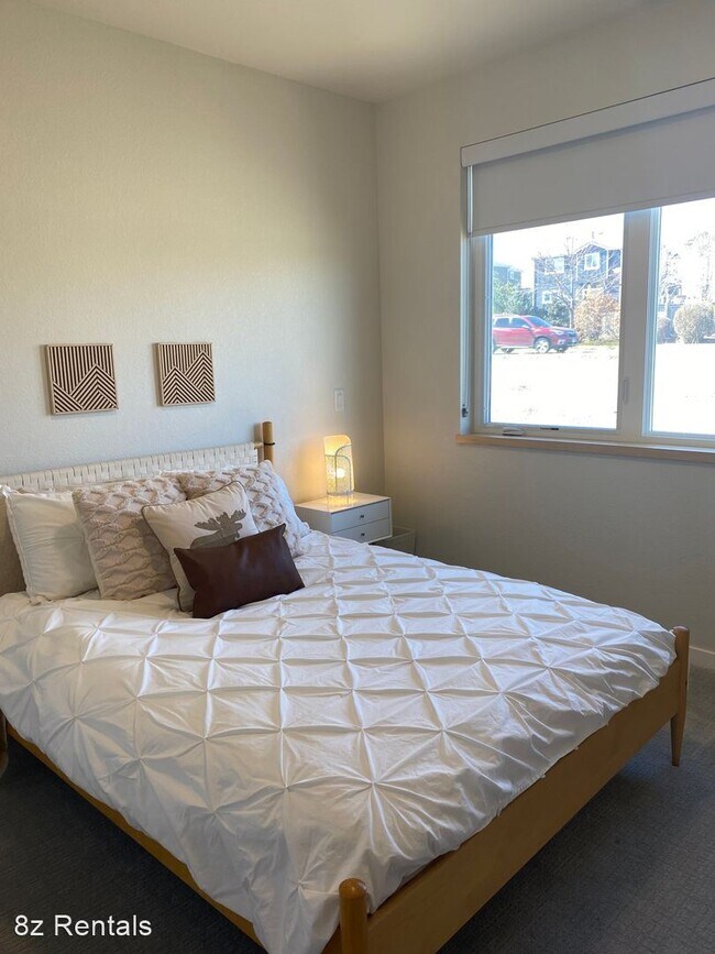 Building Photo - 3 br, 2 bath House - 643 Amelia Ln