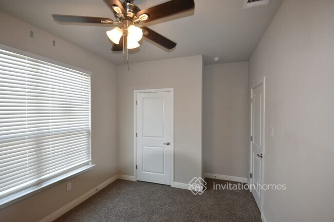 Building Photo - 2357 Briscoe Rnch Dr