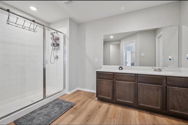 Building Photo - 900 Sapphire Dr