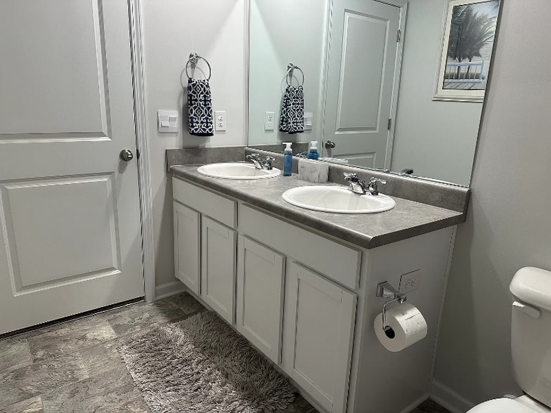 Building Photo - 6189 Whitewater Dr