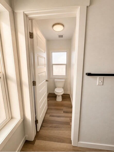 Building Photo - 5056 Folkstone Dr